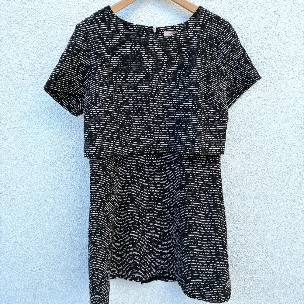 Forever 21 Contemporary Black & White Abstract Shift Dress – Size M